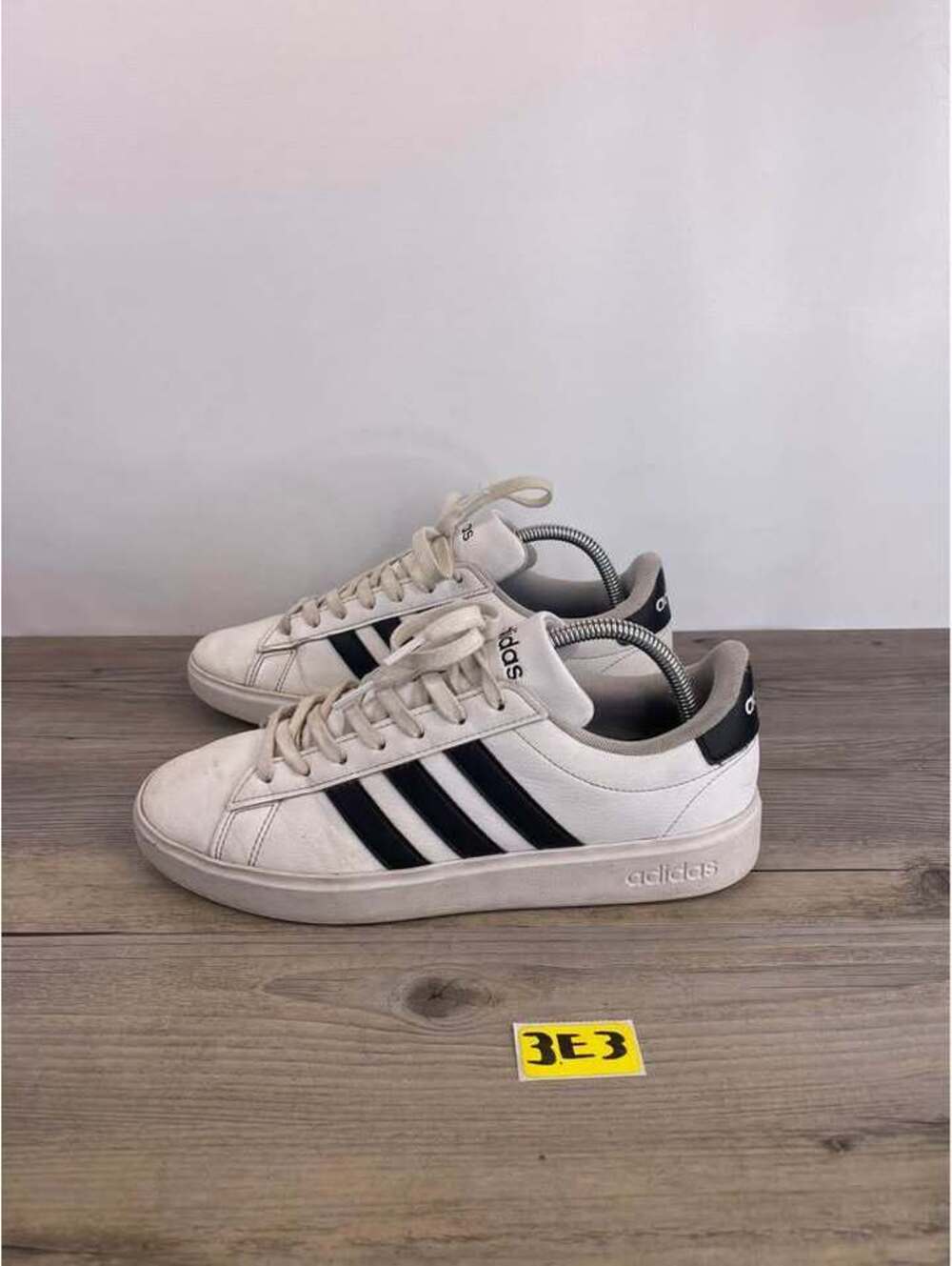 Adidas Grand Court Sneakers